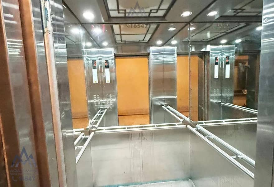 2 240m apt fully furnished with ACs garage5. jpg