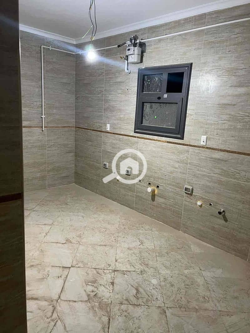 9 382161b7-0ceb-4b2c-baaf-a24cef00b0f2. jpg