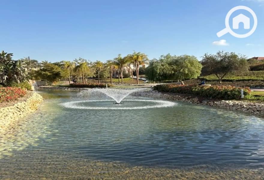 3 7845083-932b8o. jpg