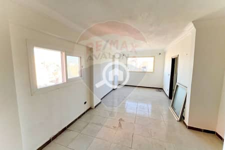 3 Bedroom Flat for Sale in Fleming, Alexandria - 1. jpg