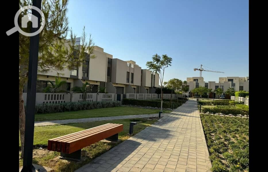 12 WhatsApp-Image-2024-08-27-at-12.46. 55-PM-1-1024x768. jpeg