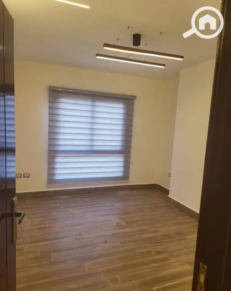 4 WhatsApp Image 2025-10-20 at 3.28. 17 PM (1). jpeg