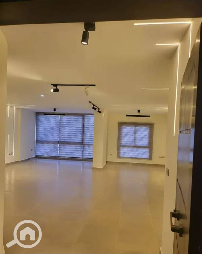 6 WhatsApp Image 2025-10-20 at 3.28. 16 PM (1). jpeg