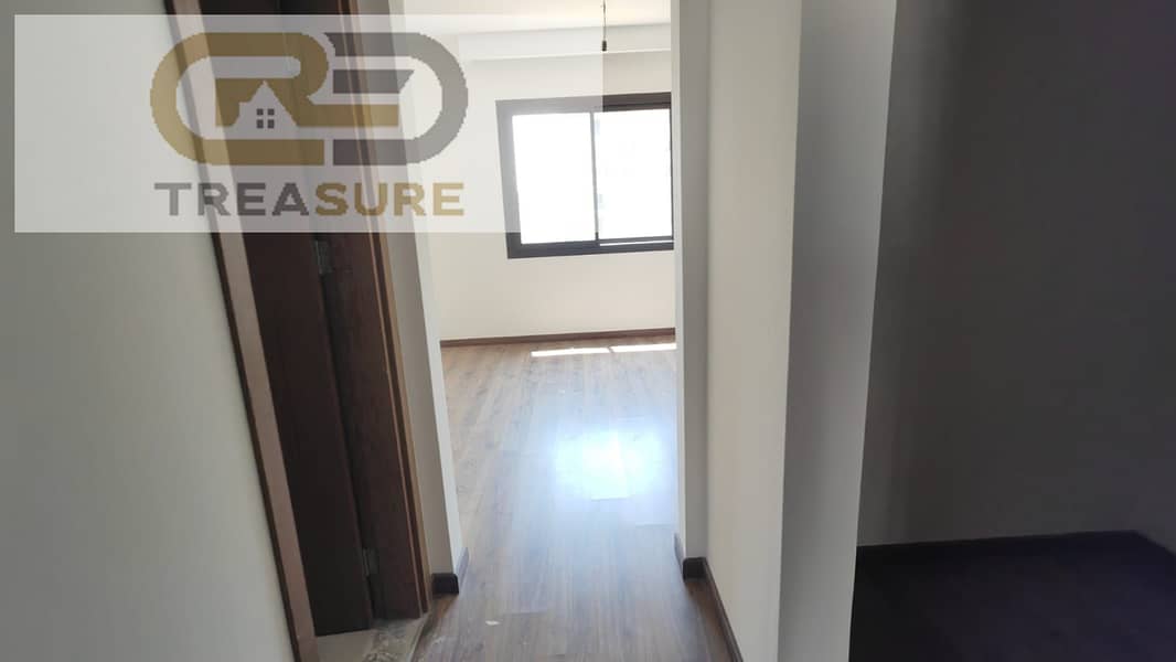 3 WhatsApp Image 2025-10-21 at 3.43. 35 PM (1). jpeg