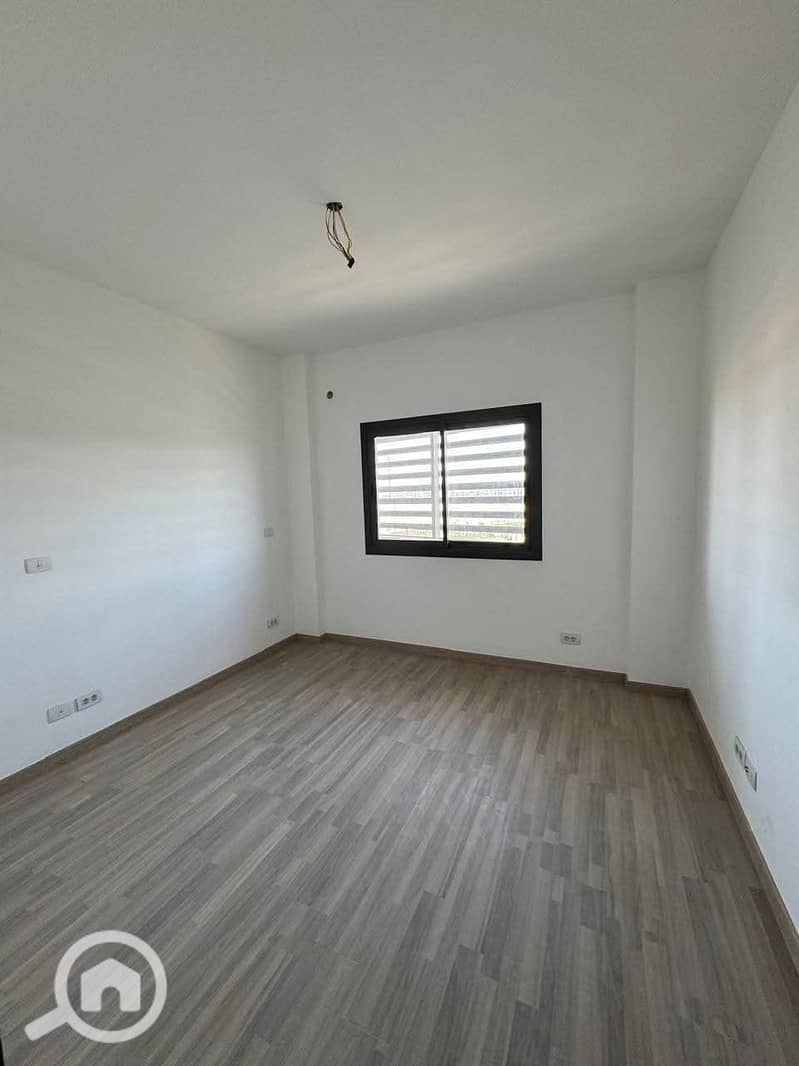 8 5321dfd9-ca8b-4d5b-8338-644f63dd61e5. jpg