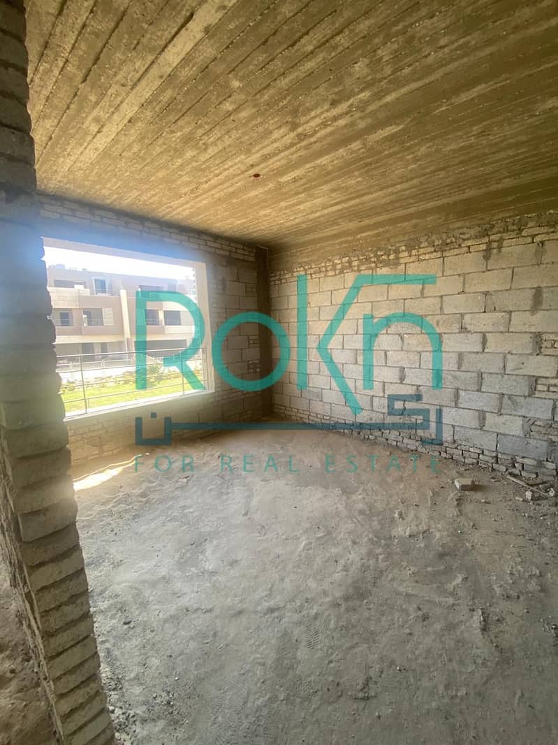 8 WhatsApp Image 2025-10-21 at 19.45. 14 (1). jpeg