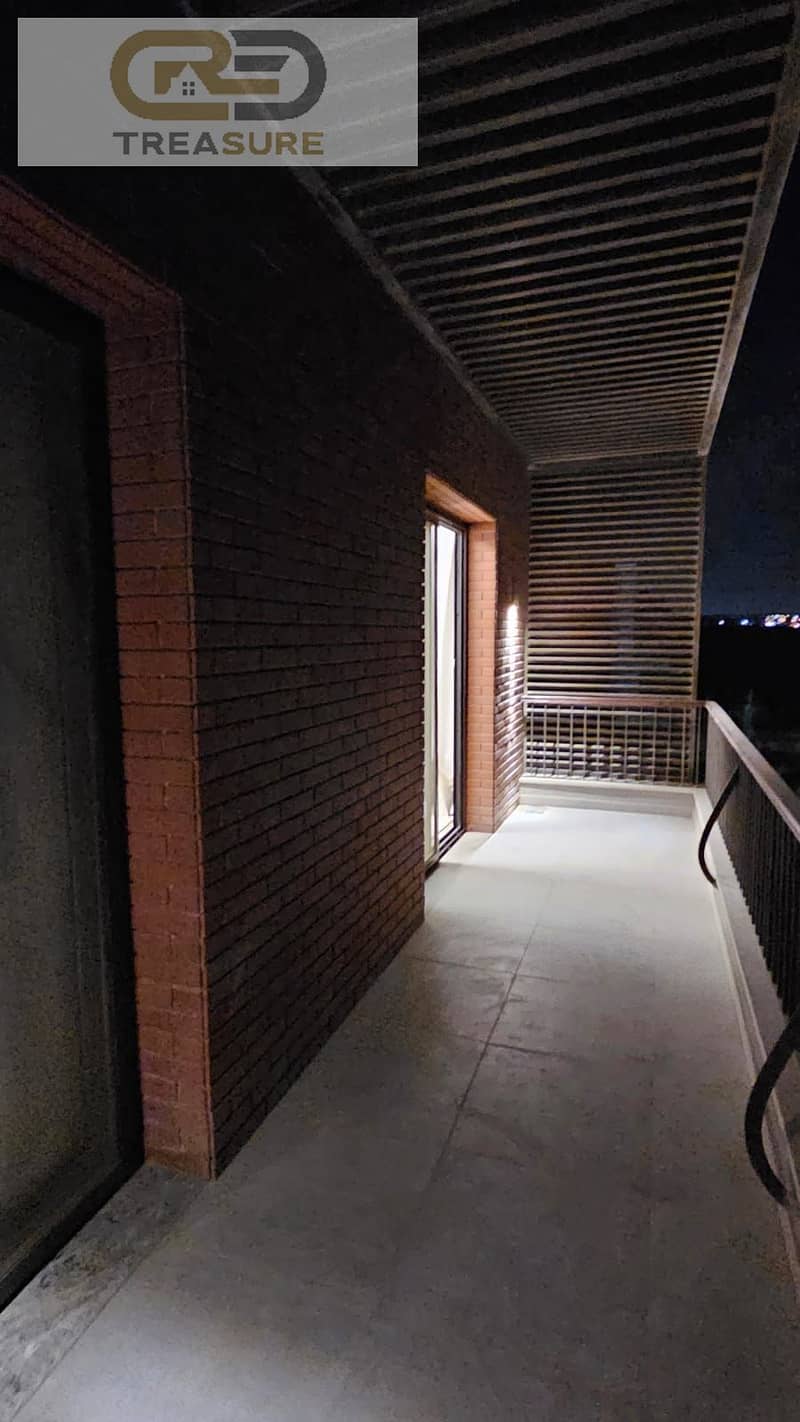 30 WhatsApp Image 2025-10-21 at 3.41. 58 PM. jpeg