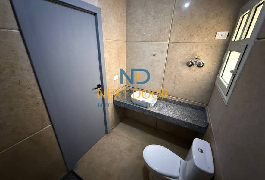 4 0e41af46-24de-43a4-a0e9-e0f99eb88929. jpg