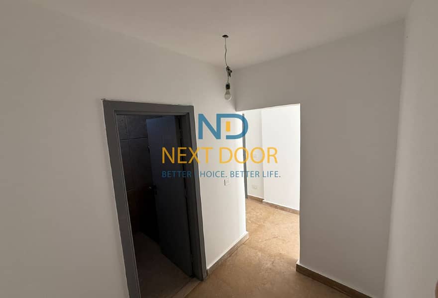 15 f116d47b-4be5-471c-9d67-913c6dc19fa6. jpg