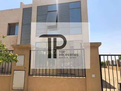 5 Bedroom Villa for Sale in Sheikh Zayed, Giza - IMG-20251012-WA0081. jpg