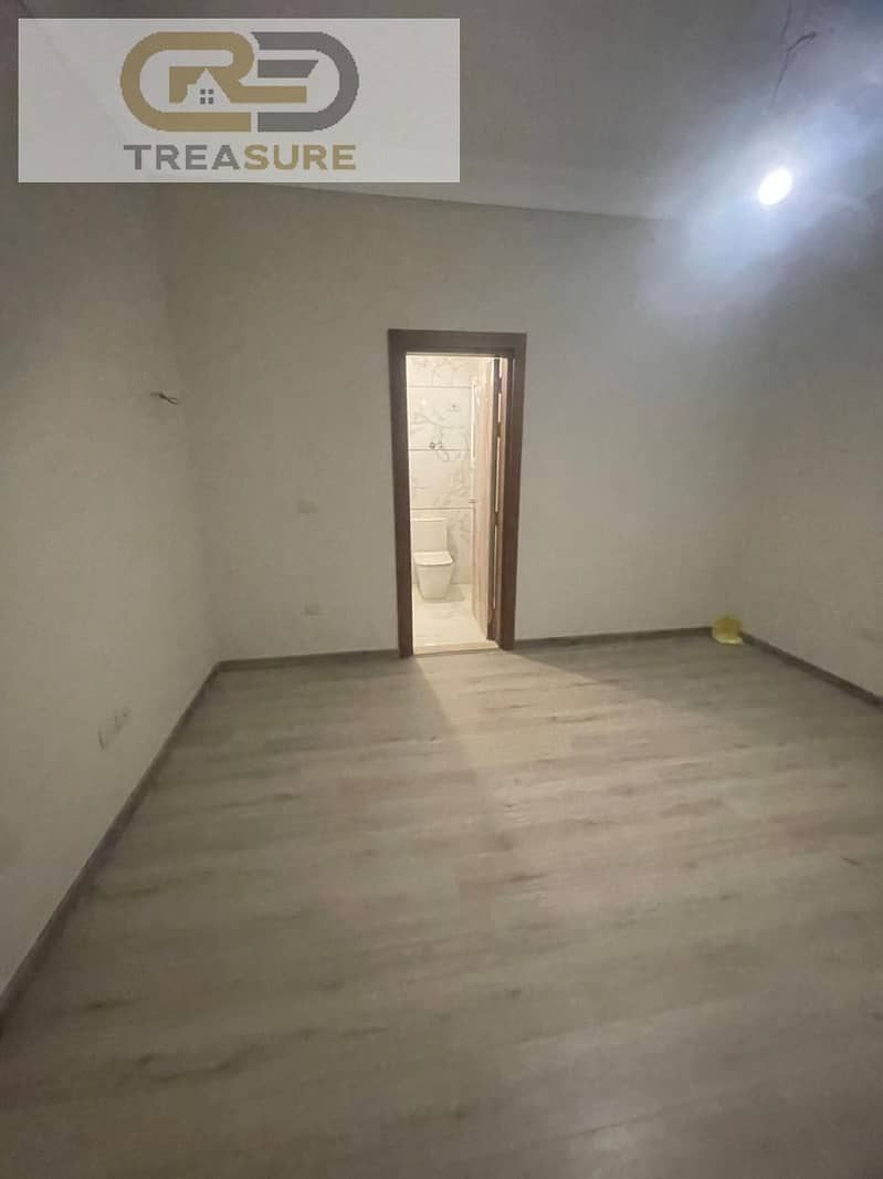 7 WhatsApp Image 2025-10-21 at 3.35. 31 PM (4). jpeg