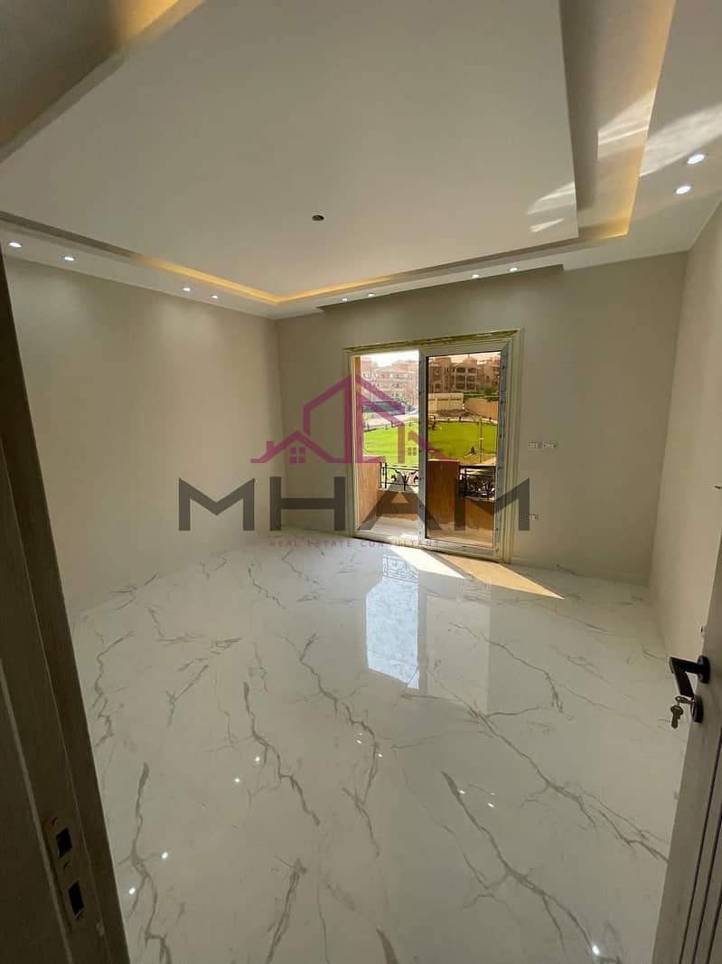 2 photo_6037334360492542730_y. jpg