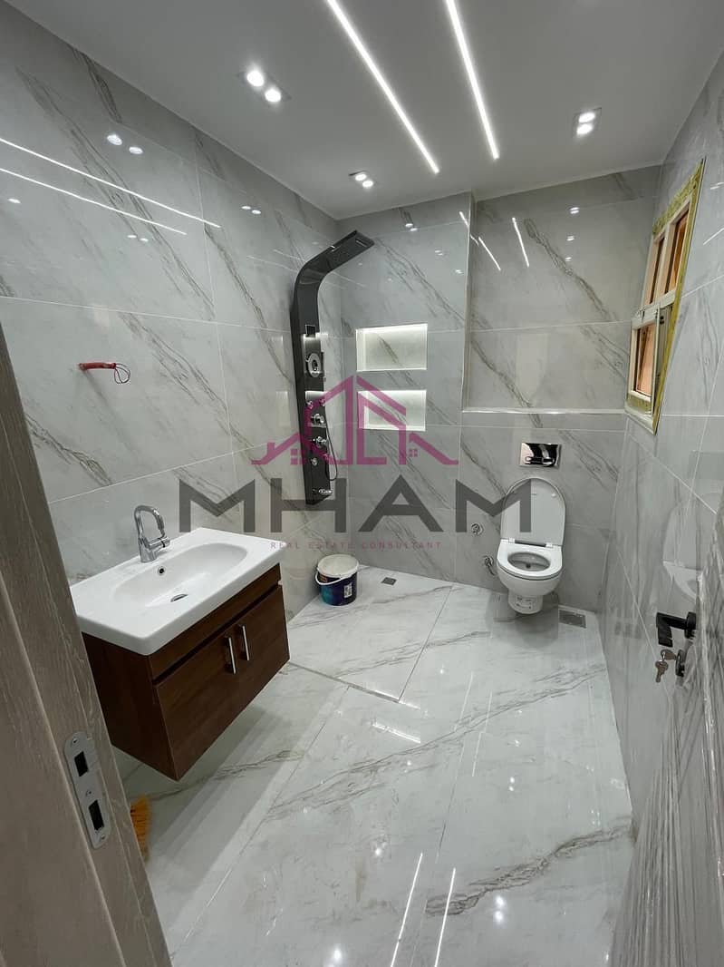 5 photo_6037334360492542726_y. jpg