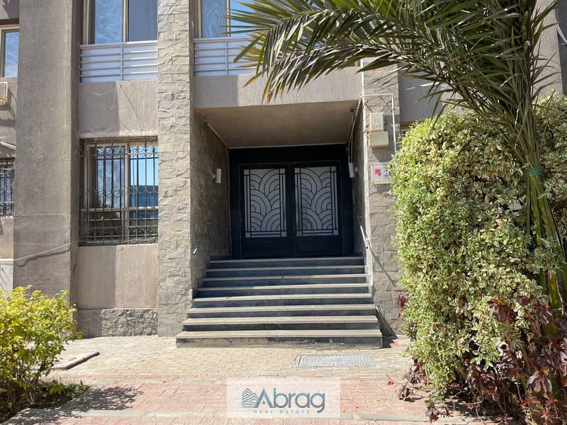 3 0f894f95-1f57-4688-83ae-210e0f945785. jpeg