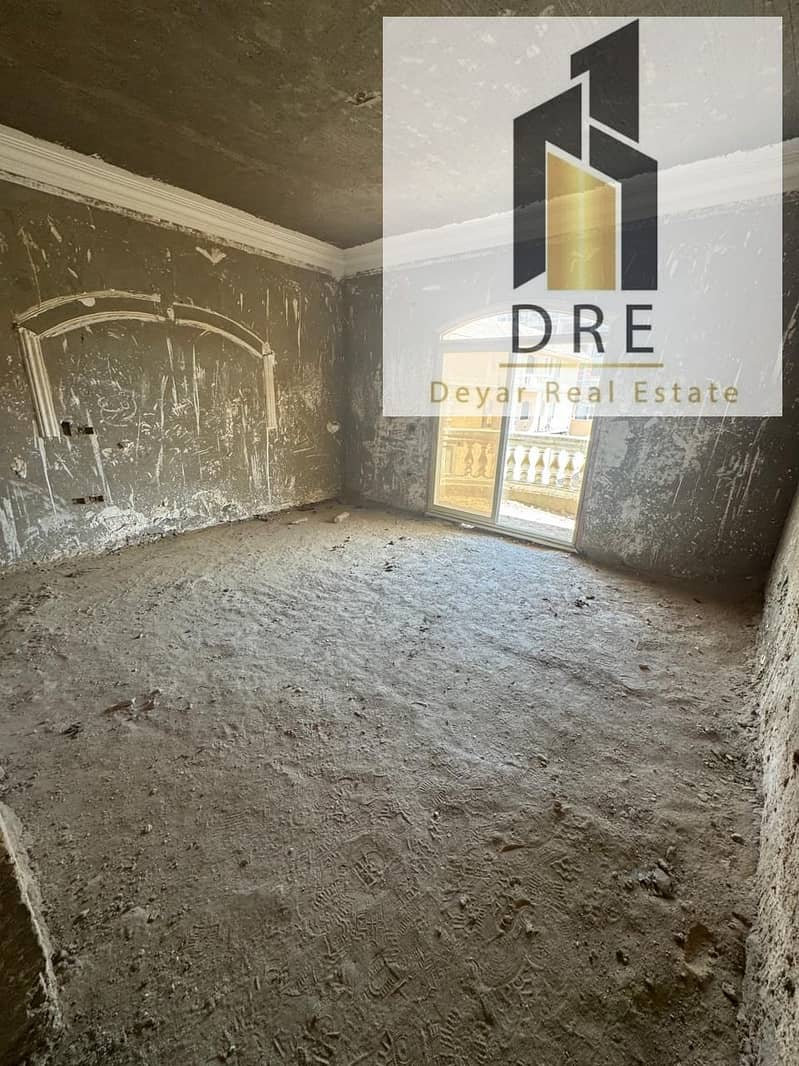 16 bec3b085-e9e7-4f9a-8bed-d5f6becc8e27. jpeg