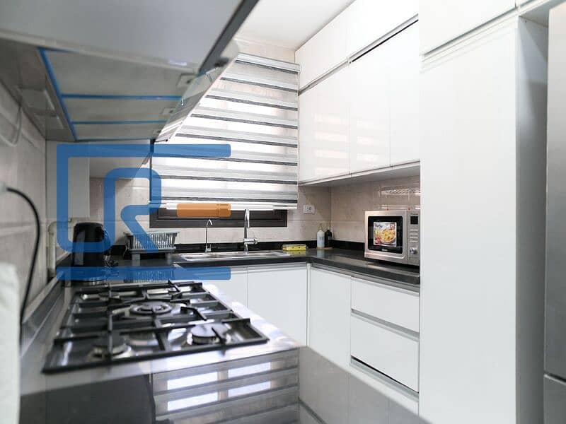 4 994dd9da-7bd2-4ba3-ac0e-b28b3b0a4d6d. jpg