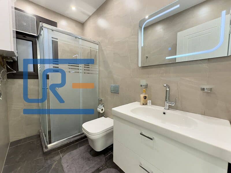 6 eeff62ce-9705-4459-8697-9faed61cdc7b. jpg