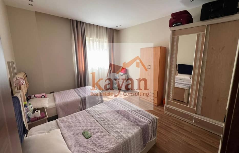 5 4dd8da98-1a49-4c6e-8b55-a539672b378d. jpg