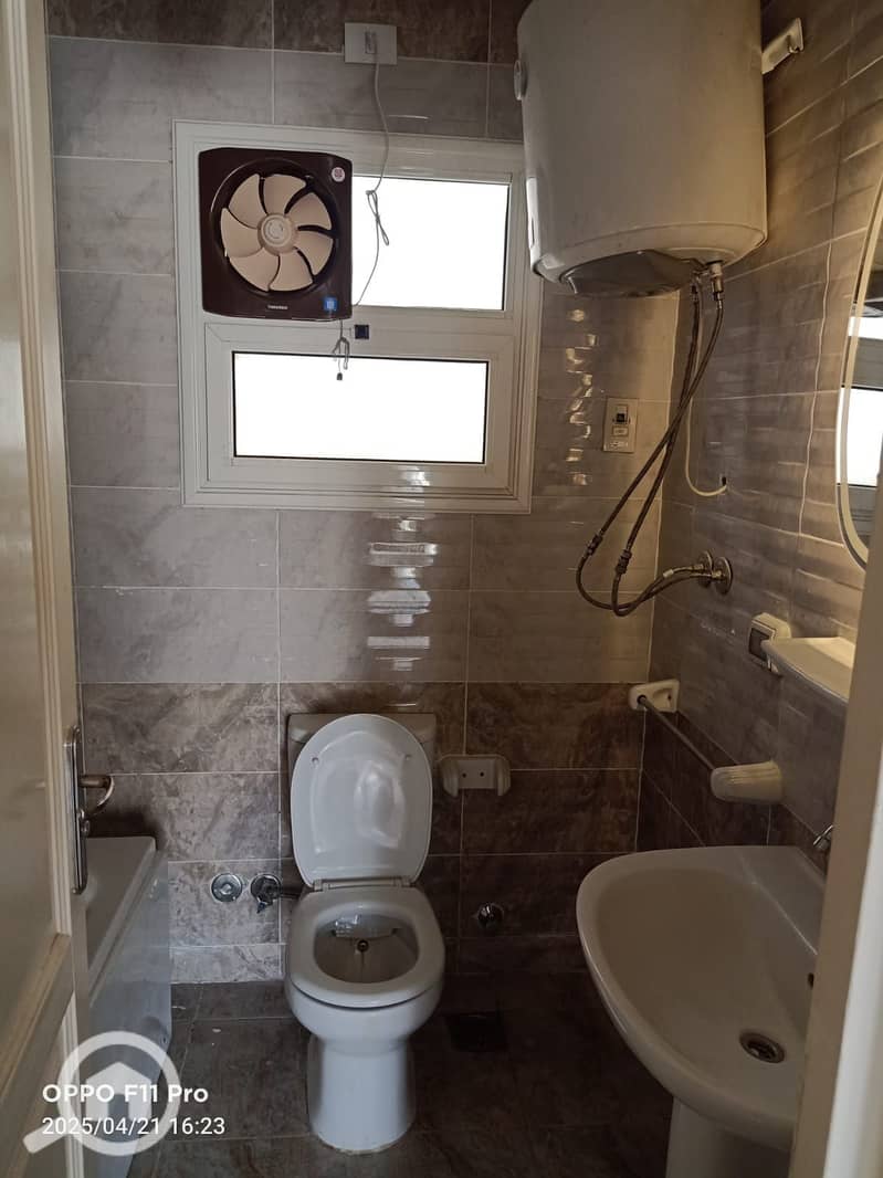 6 whatsapp image 2025-10-05 at 7.07. 14 pm (3). jpeg