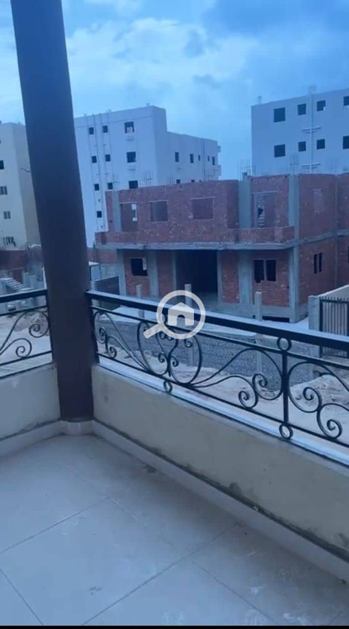 3 WhatsApp Image 2025-10-22 at 13.38. 01_b82acfad. jpg