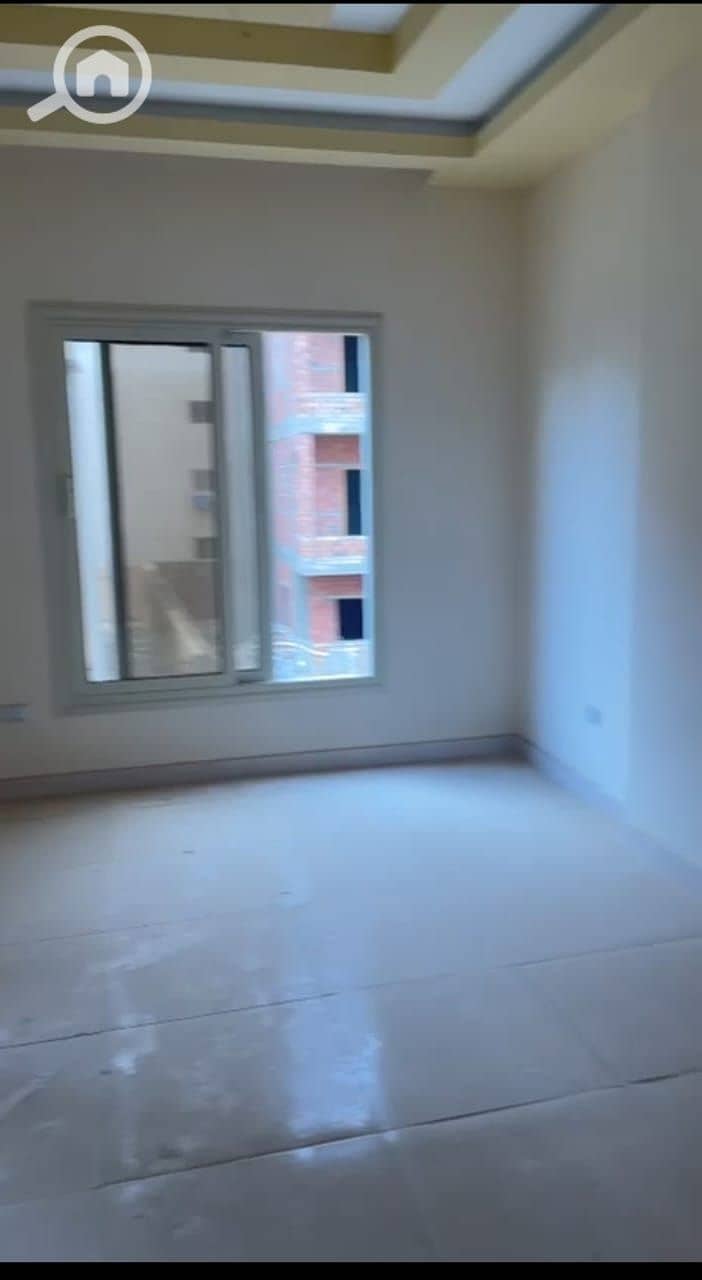 6 WhatsApp Image 2025-10-22 at 13.38. 02_bfbd1b00. jpg