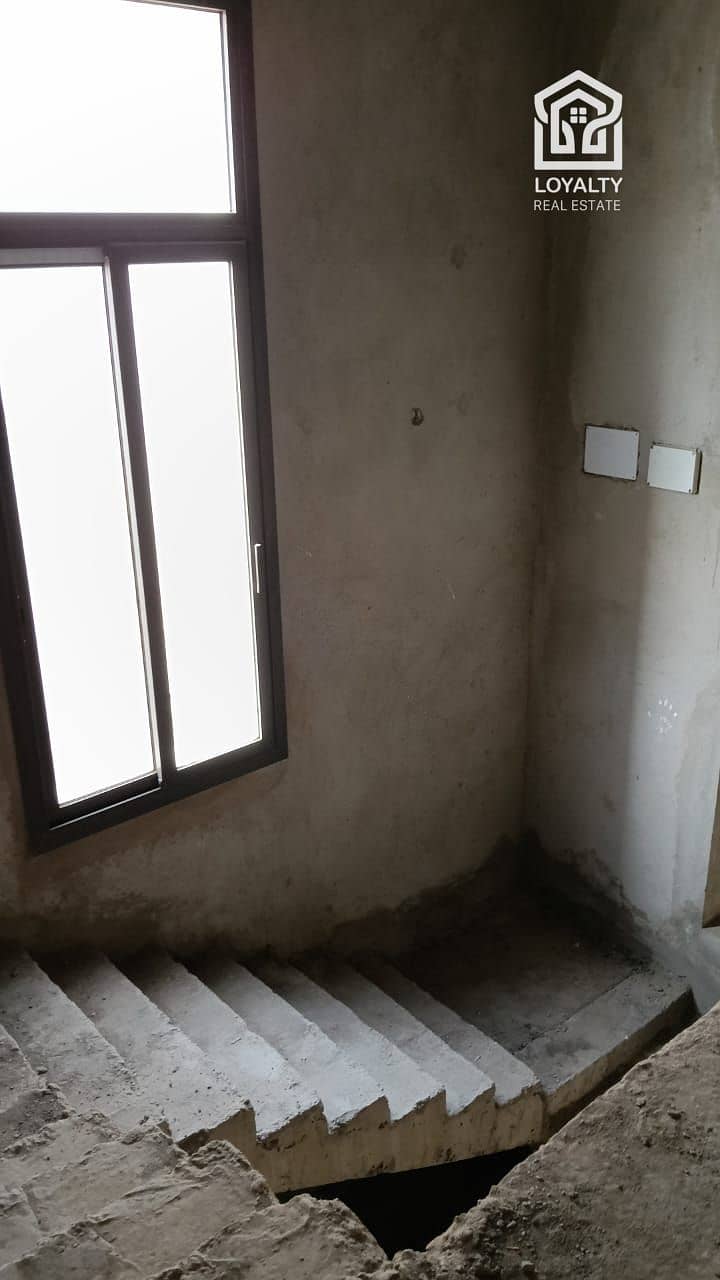 10 WhatsApp Image 2025-10-21 at 12.48. 22 (2). jpeg