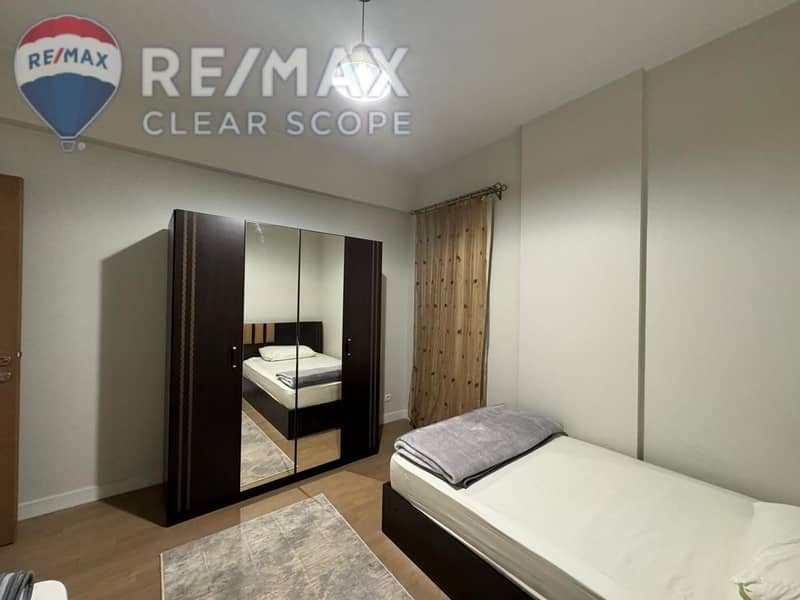 10 7442f889-efb0-424a-8bfb-81789fa03e68. jpg