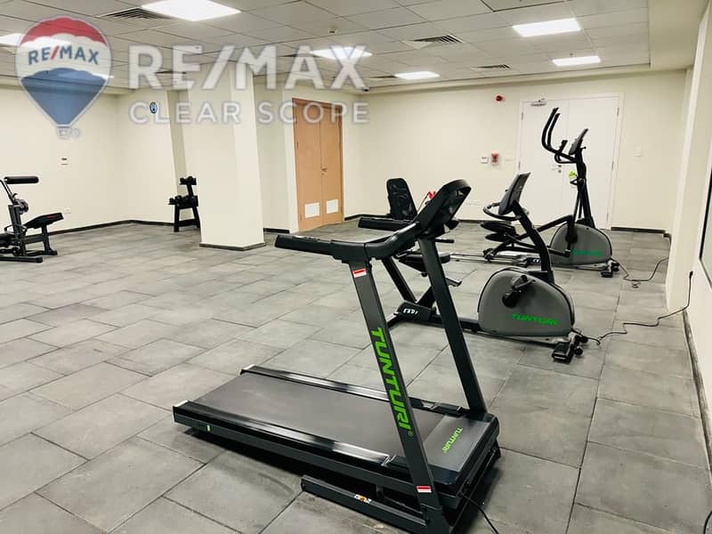 18 efe63e75-cf2d-496f-809a-ef7792f7e365. jpg