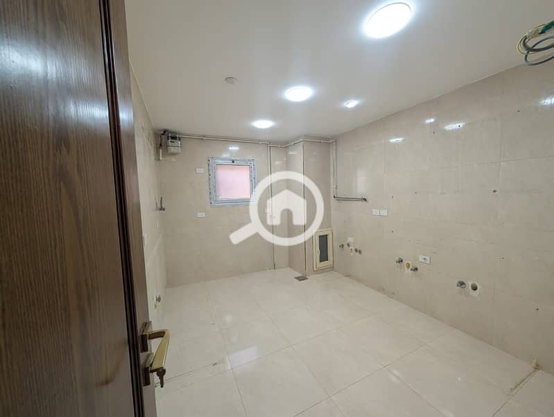 6 0be65a11-e242-4b45-89ba-8ccbf9eec5e9. jpeg