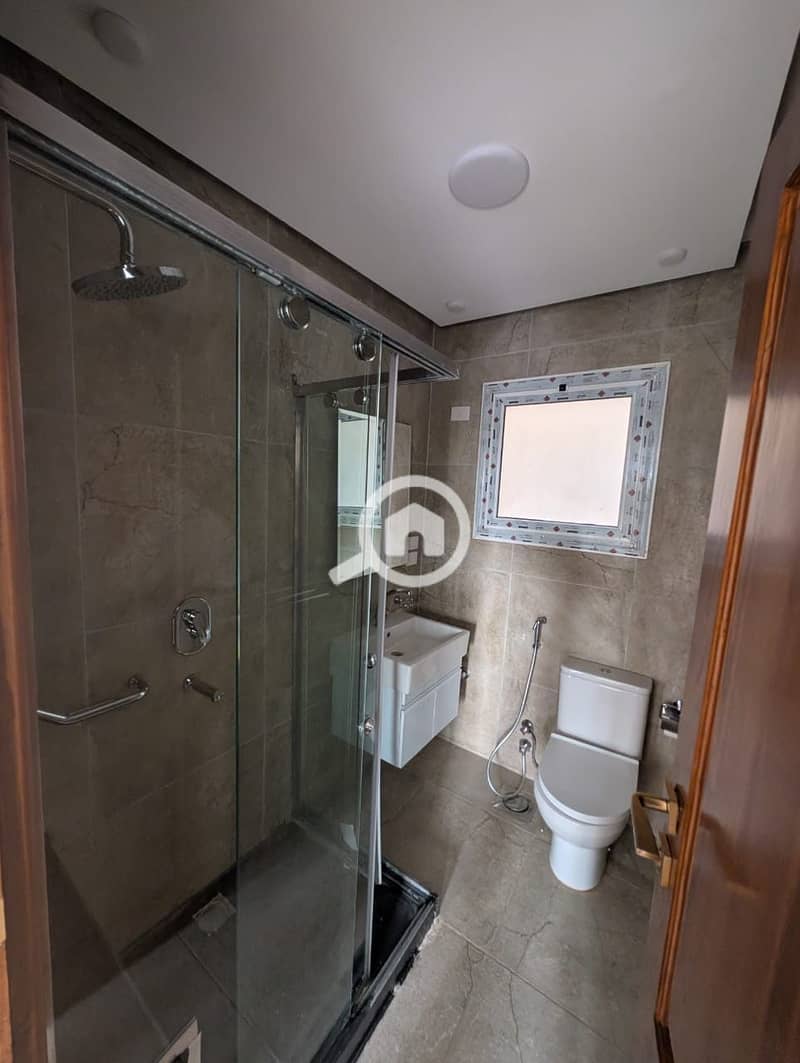 7 c8de3701-252d-4afd-b118-93505ed34df4. jpeg