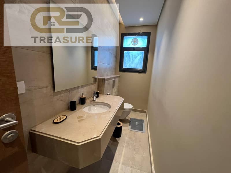 6 WhatsApp Image 2025-10-21 at 8.58. 06 PM (1). jpeg