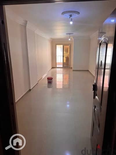 3 Bedroom Apartment for Rent in Kafr Abdo, Alexandria - f8eb0a7b-7848-4d94-a16e-8ddc6d9f8186. jpeg