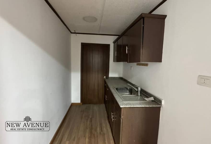 5 7c52cc64-c90a-4cb0-9bee-7989a422f124. jpg