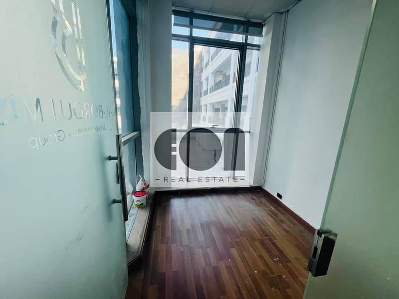 4 WhatsApp Image 2025-10-22 at 2.27. 24 PM (3). jpeg