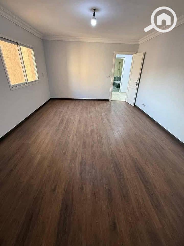 10 30875d91-8e97-4ade-a7a5-a7947f69f0c9. jpg