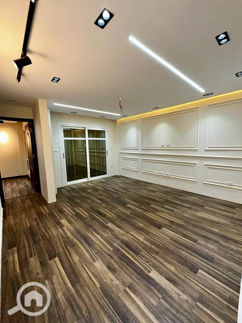 043f1538-af4b-4f7e-9912-5f701160b52a. jpg