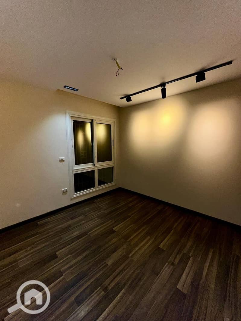 6 29bc9fd1-a2d6-4e92-abf2-90ac692a1dfd. jpg