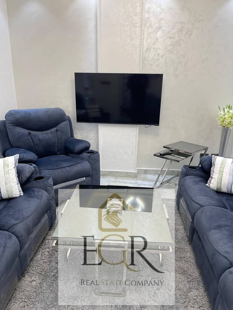 10 580bf0ad-368d-48f6-a16d-8599c9183d0d. jpeg