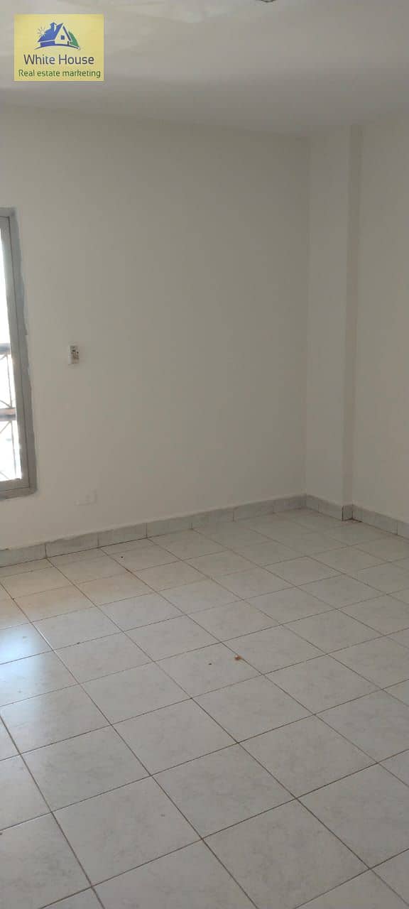 17 3667a34d-2aa6-4464-a16d-2b14c9655a1b. jpg