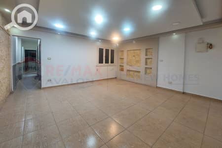 مکتب  للايجار في جناكليس، الإسكندرية - 1. JPG