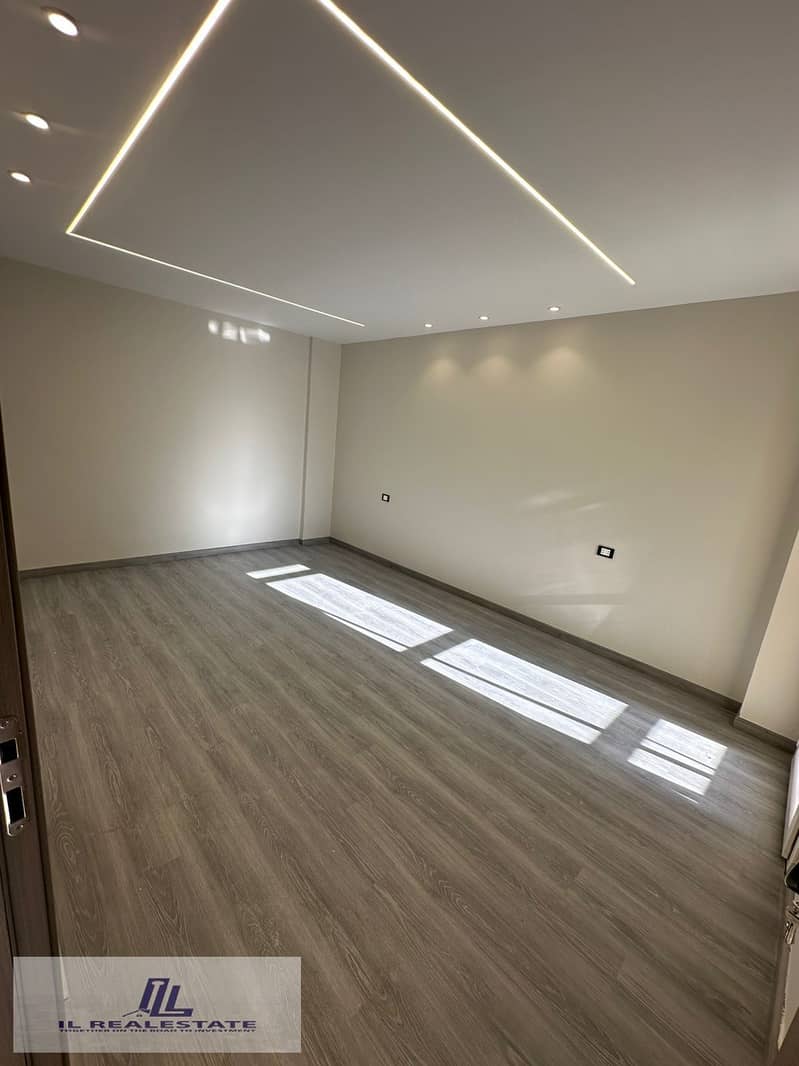 7 WhatsApp Image 2025-10-21 at 13.51. 57_522d1ac2. jpg