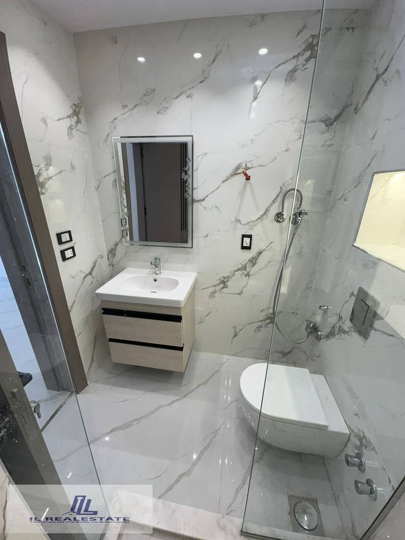 12 WhatsApp Image 2025-10-21 at 13.51. 54_7c8296f5. jpg