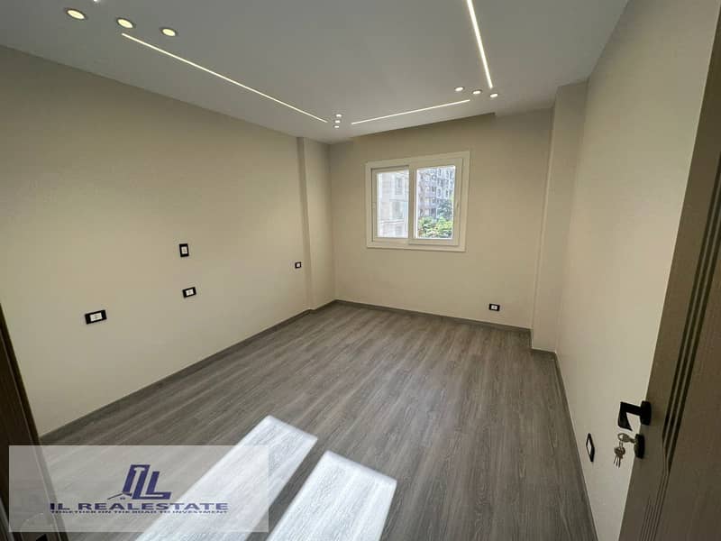 15 WhatsApp Image 2025-10-21 at 13.51. 55_3f9c6b65. jpg