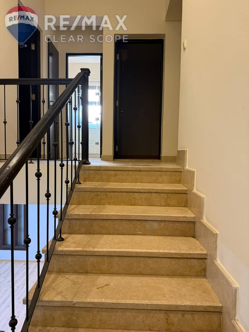 7 f87afcdc-4690-46ba-8ac5-1103e8733880. jpg