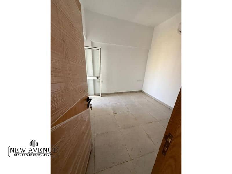 4 WhatsApp Image 2025-10-13 at 5.06. 25 PM (3). jpg