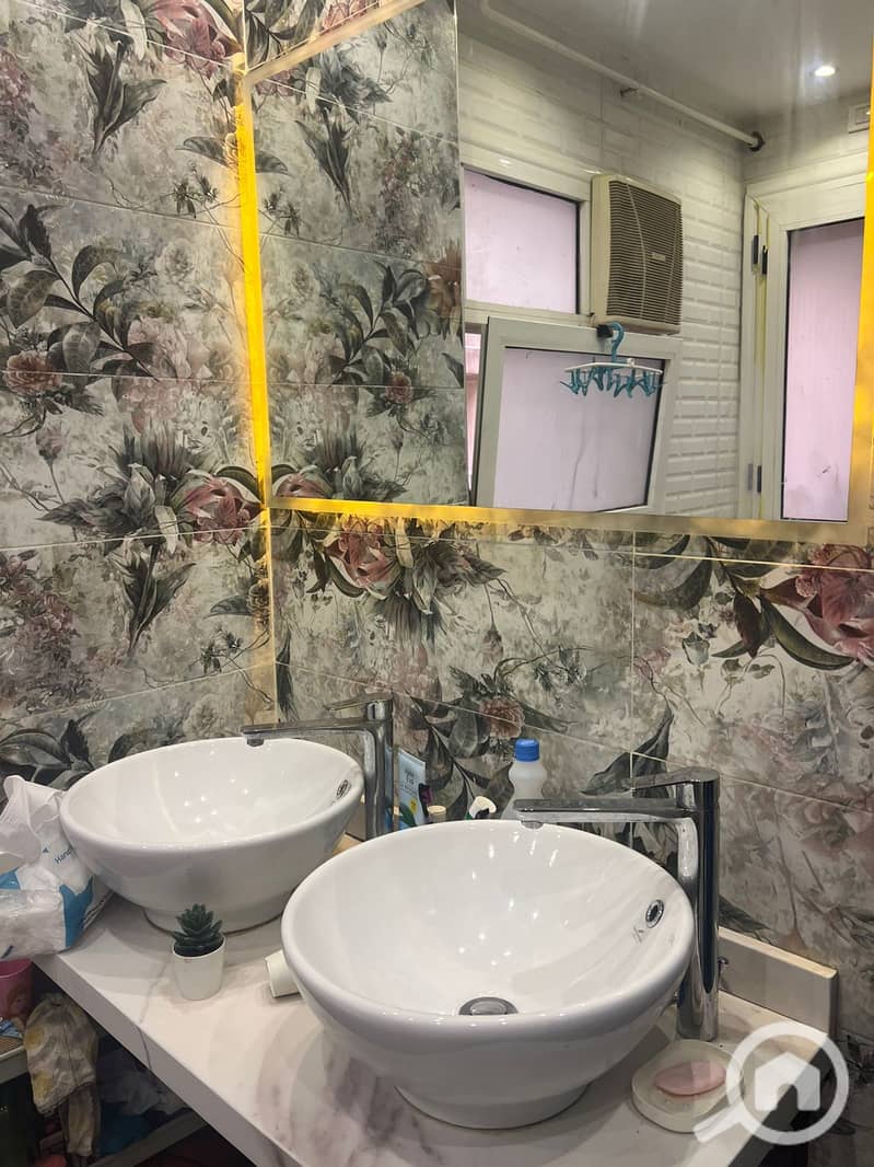 7 ae05dcec-c0fd-4810-b221-9e39b09a890c. jpg