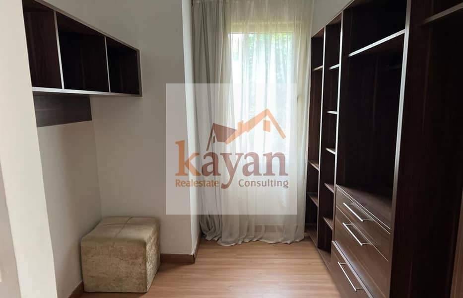 10 3dc604ea-a2f9-4a42-a45e-a81e5d3d8ffe. jpg