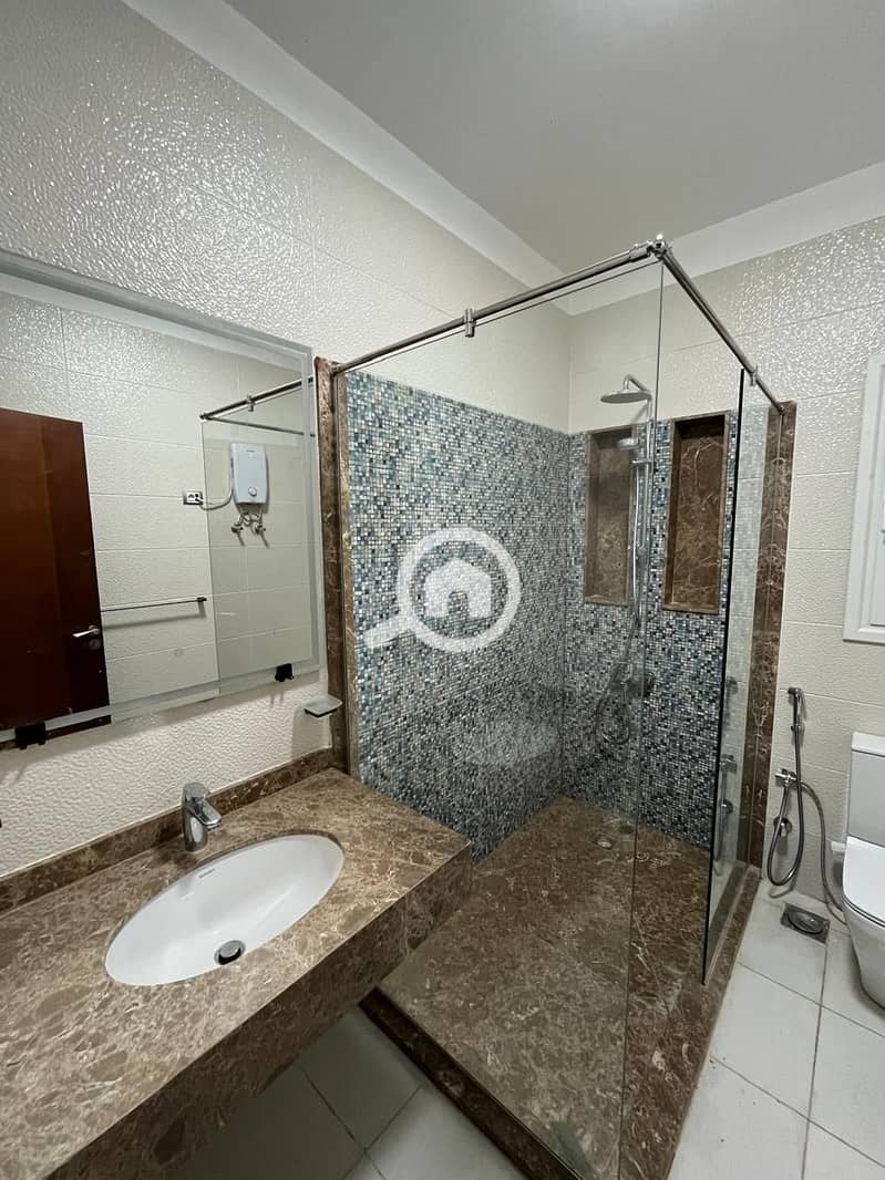 10 WhatsApp Image 2025-10-22 at 3.10. 06 PM (1). jpeg