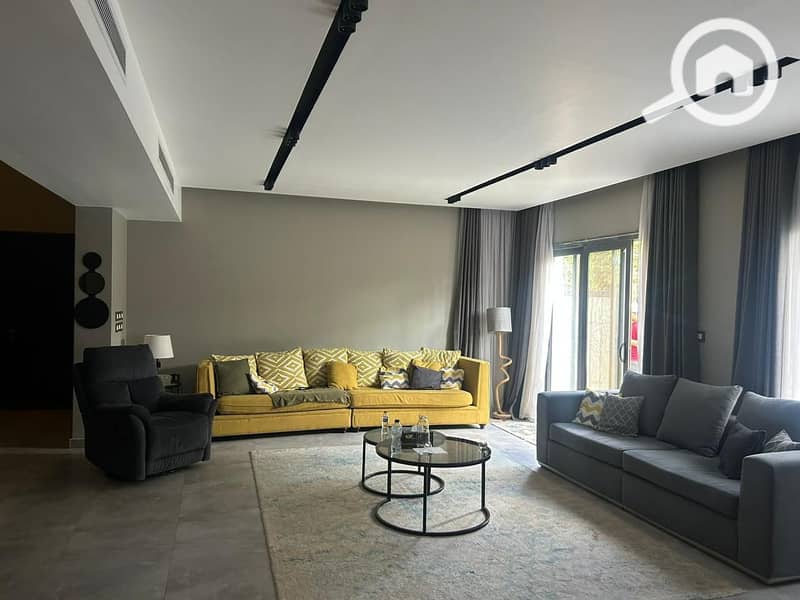 3 WhatsApp Image 2025-10-22 at 12.32. 24_7f59baf7. jpg