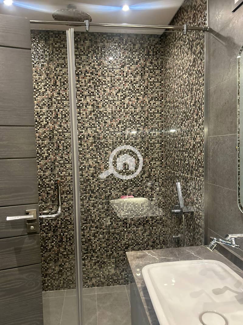 13 WhatsApp Image 2025-10-22 at 12.32. 33_8a384b6d. jpg